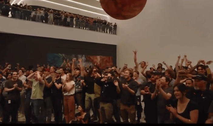 卡塞特沙特vs帕府联
_这次没有空中爆炸!1个小时飞越半个地球卡塞特沙特vs帕府联
,马斯克星舰终于成功了,现场欢呼声、鼓掌声响成一片