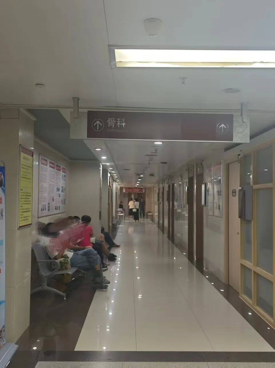 皇冠信用网在哪里开通_广州一医院发生伤医事件皇冠信用网在哪里开通,医生“受伤很重”