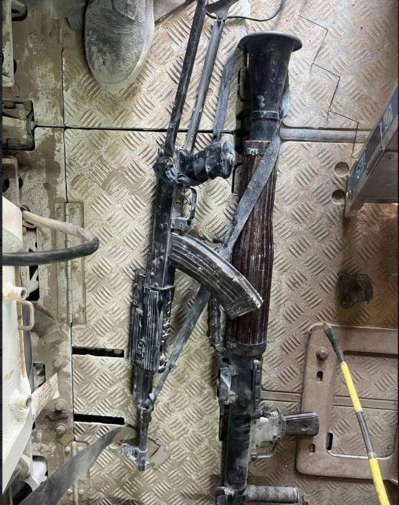 皇冠信用网会员开户_一命抵一命!敢死队手持56步枪皇冠信用网会员开户,打死一名以军少校,进地道前阵亡