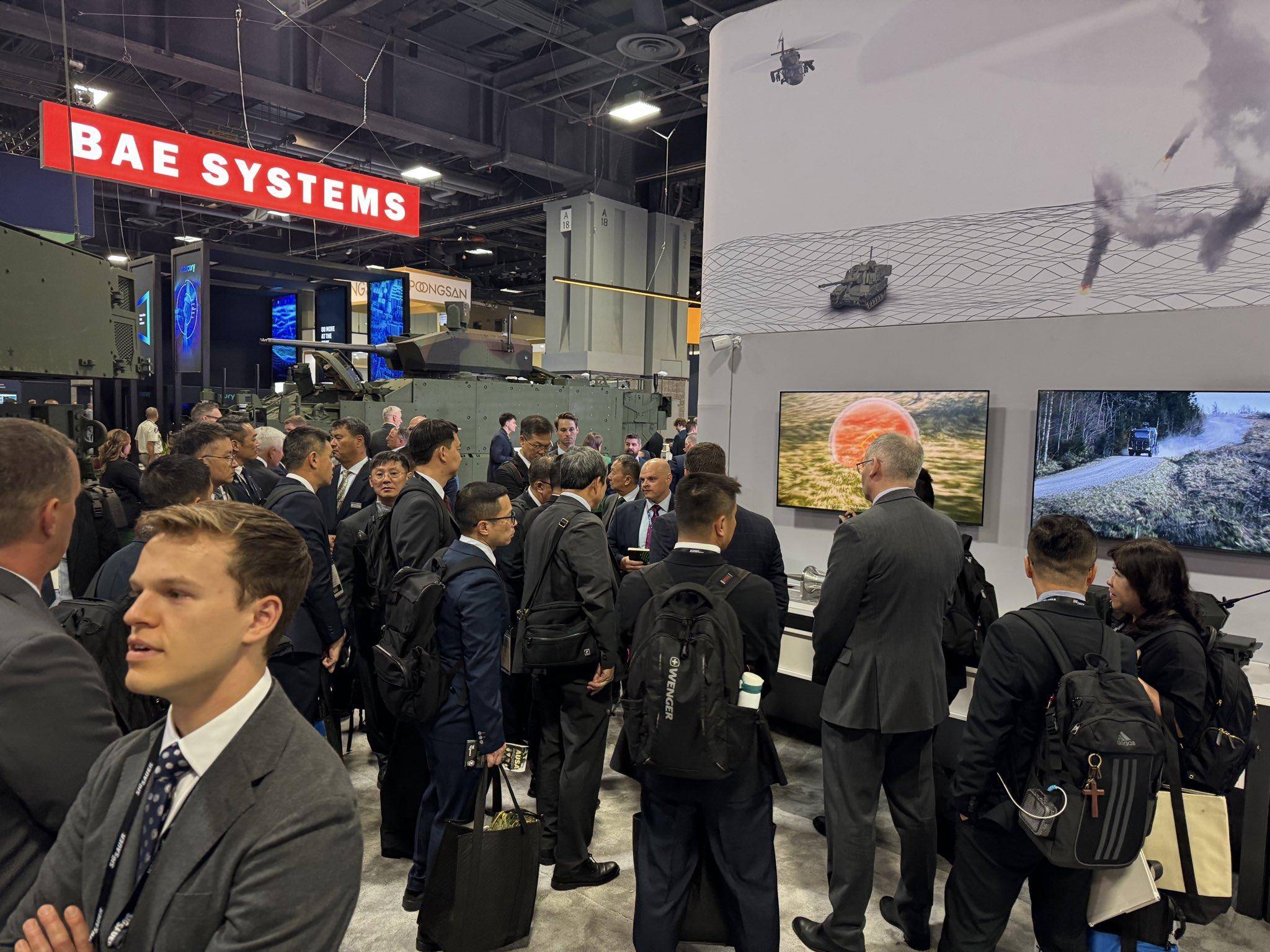 皇冠信用网怎么申请_乌军少将:别等到战场上再认清皇冠信用网怎么申请,93阅兵上中国装备到底有多强大!