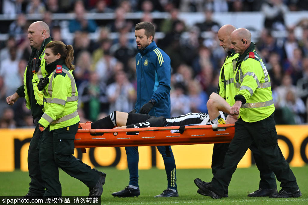 皇冠信用網登123出租
_赖斯受伤被梅里诺换下皇冠信用網登123出租
,因卡皮耶换下卡拉菲奥里迎英超首秀